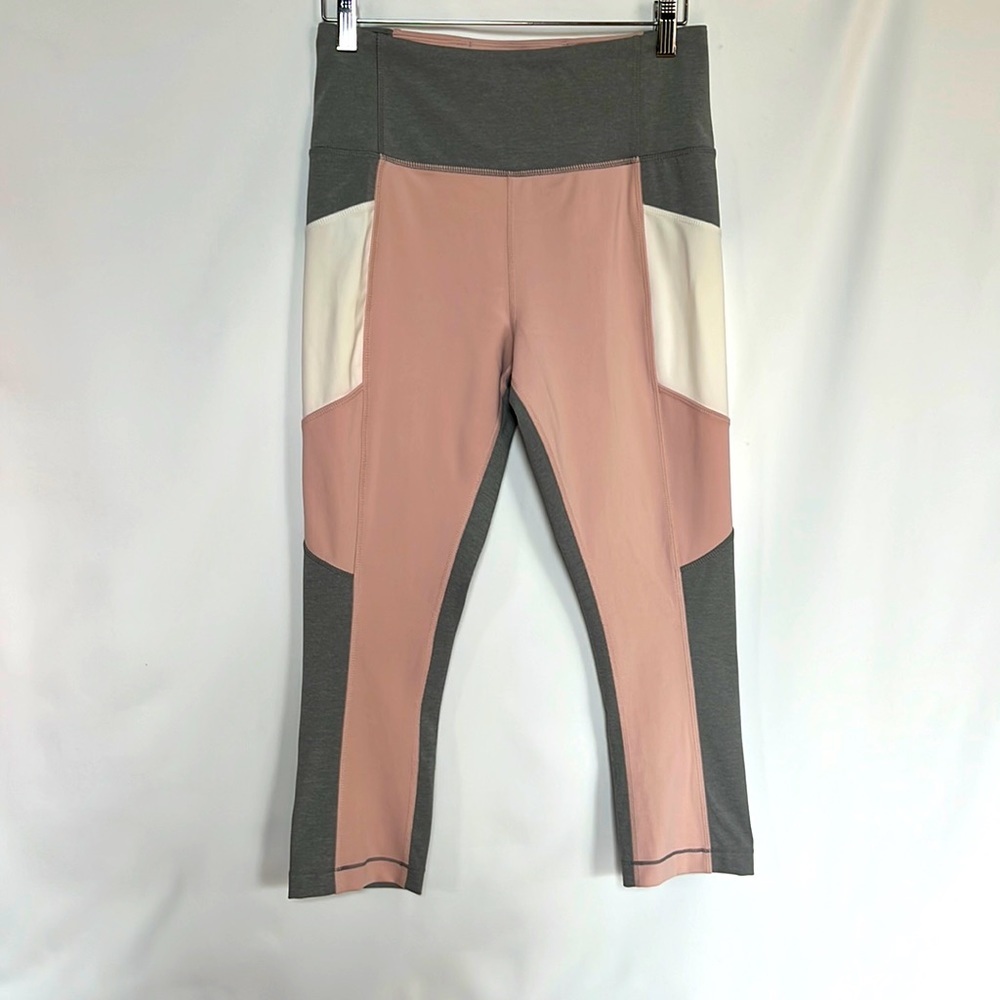 KATE SPADE Limited Edition Colorblock Pink, White, Gray Crop Capris Leggings M‎